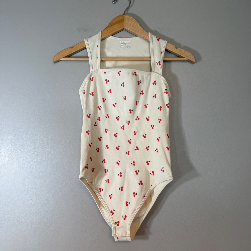 OQQ Cream Ribbed Cherry Print Square Neck Sleeveless Bodysuit Medium